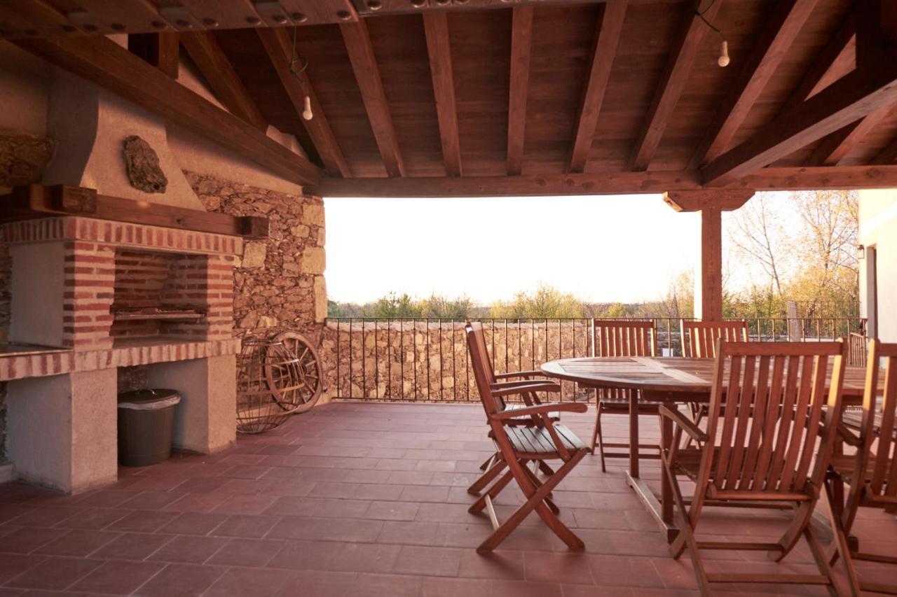 Casa Rural Victoriano Pedraza Rades de Abajo Exterior photo